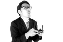 ドローン操作をスマートグラスで最適化