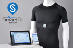 シャツ型のIoTウェアで作業リスク管理