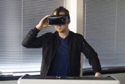 空間の明るさを体感できるＶＲツール