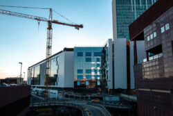 現場の安全確保と省力化をＡＲで実現「建機ＡＲ」