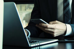 ＡＩで振込業務も自動化「Toriders」が事前登録を開始