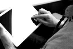 iPadアプリで切羽評価。AIを活用した評価システム