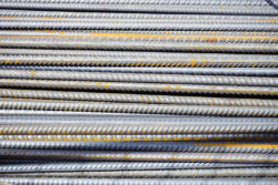 鉄筋の組み立てを自動化「Robotaras™」本格導入へ