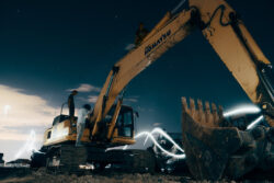 AI画像解析を活用した重機接触災害の回避システム