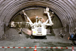 3Dスキャナを用いた切羽掘削形状のモニタリングシステム