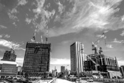 ヒト、モノ、建機、環境を一元管理できる高度な可視化システム