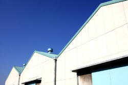 床から給電できるワイヤレス給電床「T-iPower Floor」