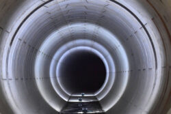 水路トンネル等のひび割れ展開図をMRで作成できるシステム