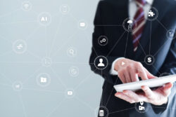 タブレット端末を用いて遠隔立会検査を実現する「遠検™」