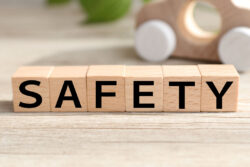 ドローンでの安全な外壁調査を実現するシステム