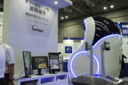 タワークレーンの遠隔操作システムが工事に導入される