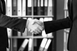 JALとKDDIが協業。JALの知見をKDDIの運行管理システムへ活用