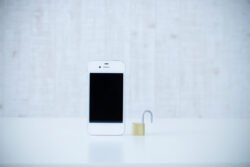 竹中工務店、スマホアプリを活用した高車のキーレスシステムを共同開発