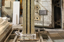 竹中工務店<br> 耐火集成木材「燃エンウッド®」（3時間耐火）を開発。