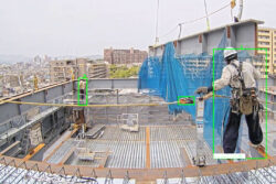 奥村組✕日立ソリューションズ<br>墜落制止用器具フック不使用者をAIで自動検知するサービス販売開始。