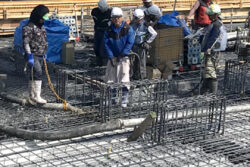 鹿島建設<br>戻りコンから再生セメントを製造する体制を構築。
