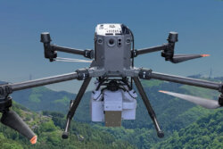 マプリィ 1cm精度のオルソ画像+点群生成可能なレーザードローン「M1-B」を発売。