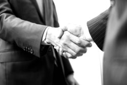 いいね！シリーズ「そのモニター、いいね！」MUSVI株式会社 テレプレゼンスシステム「窓」